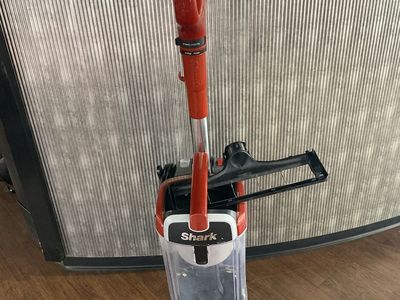 Shark Vacuum Cleaner ZU60