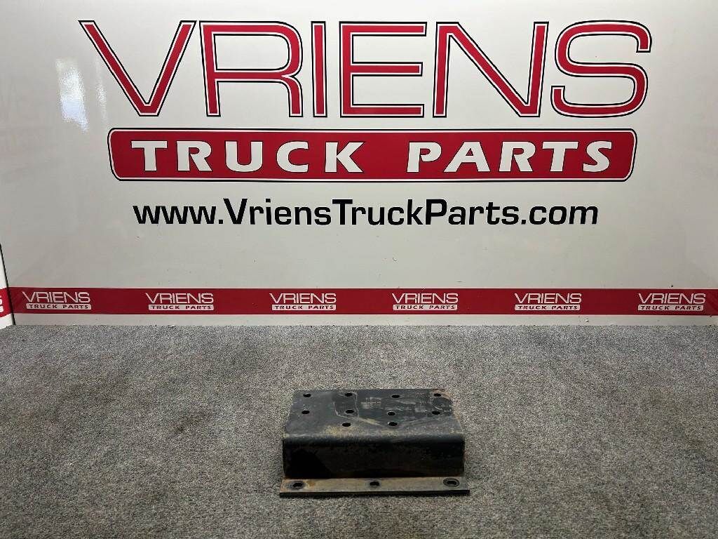 Freightliner Bracket