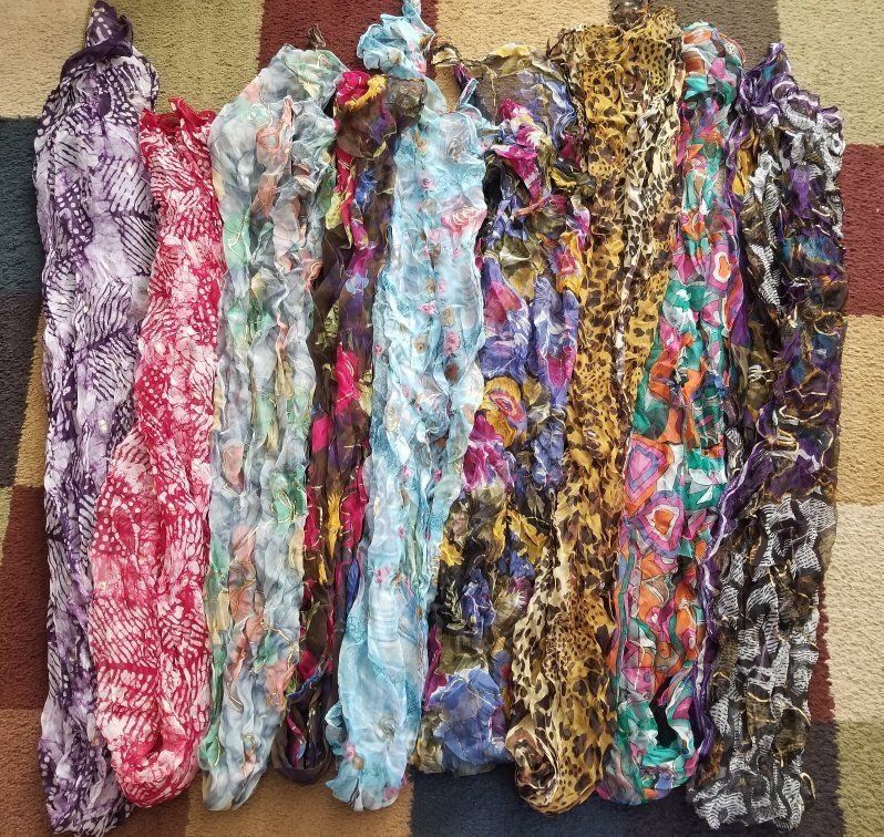 Set of 9 beautiful scarfs
