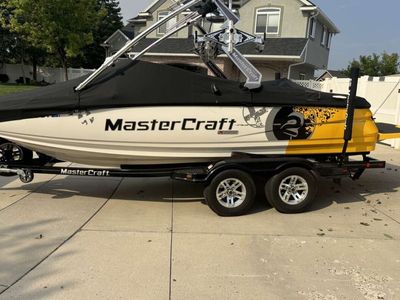 2008 MasterCraft X2