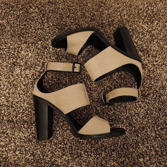 Kelsi Dagger heels Size 8.5