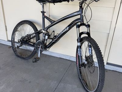 Specialized Stumpjumper FSR Mountain Bike - Full Suspension, Fox Shocks, Shimano Drivetrain