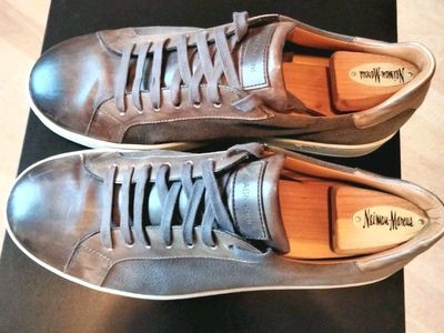 MAGNANNI MEN'S DRESS/CASUAL LEATHER SNEAKERS. BOGO FREE. SIZE 9.5