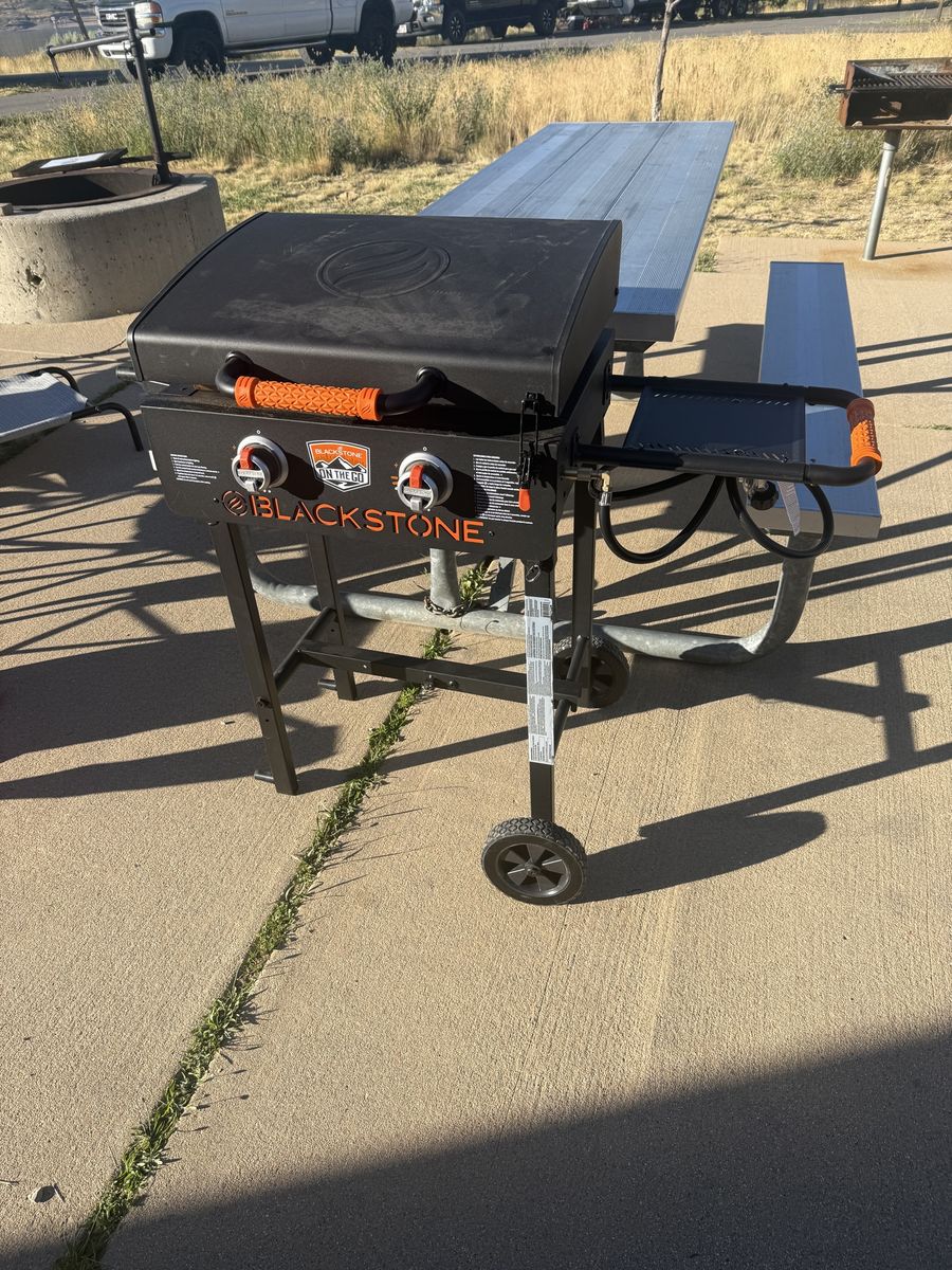 Blackstone On The Go 22" Griddle with Hood, Two Burners, and Side Tables