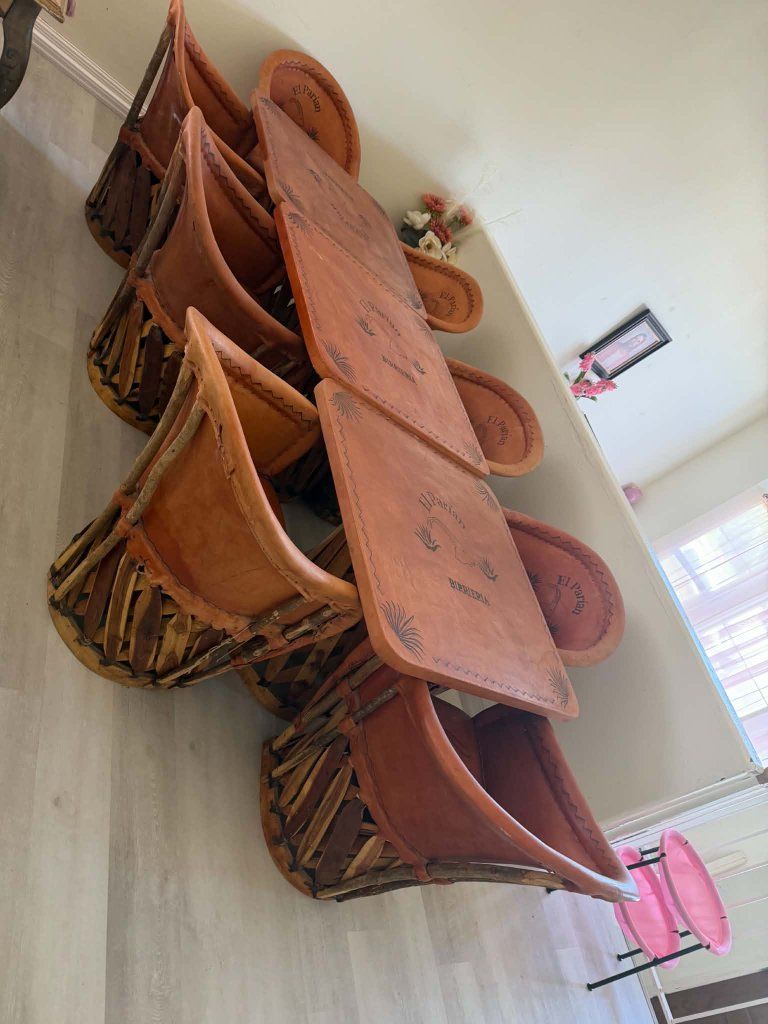 12 Mexican Equipale Leather Table and Chair Set/Equipales Mexicanos de Piel real sillas y mesas