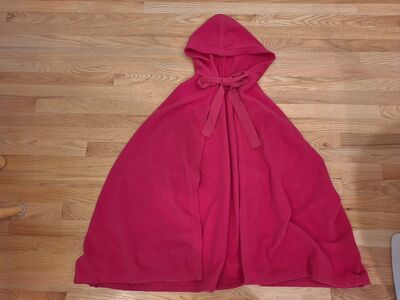 Girls Pink Fleece Hooded Cape Costume Piece Colonial Peasant Pirate Princess