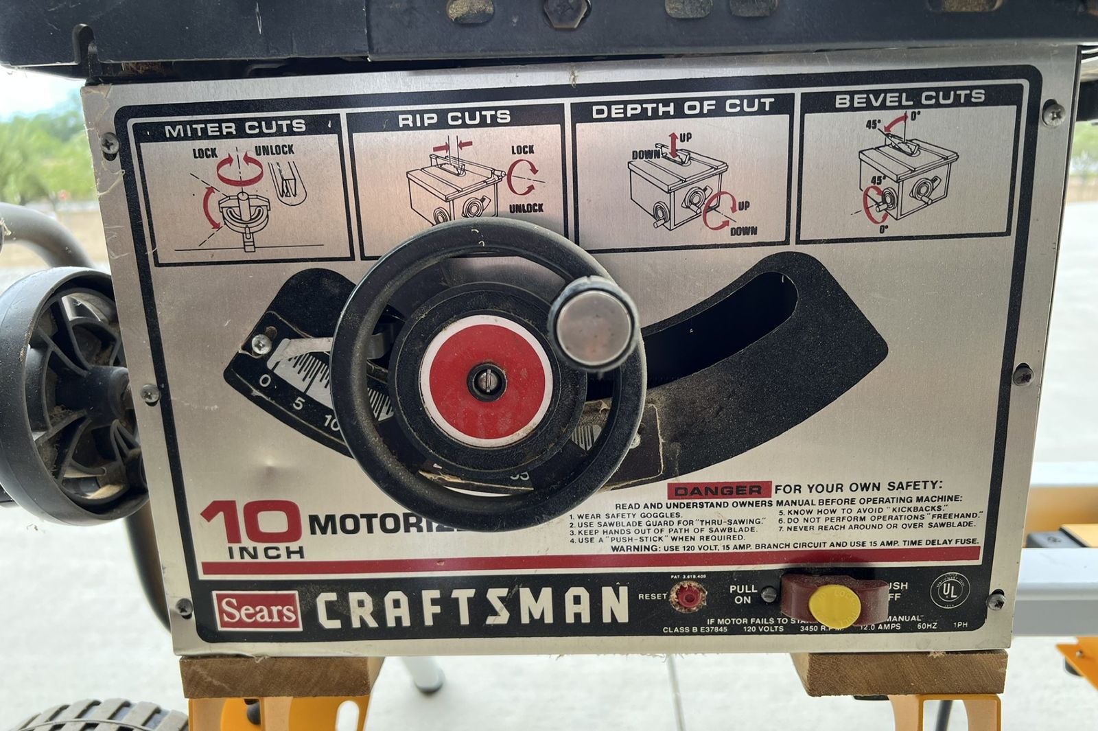 Main image 3