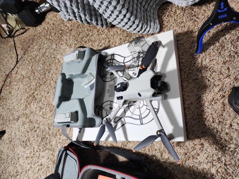 DJI MINI PRO 4 fly more +