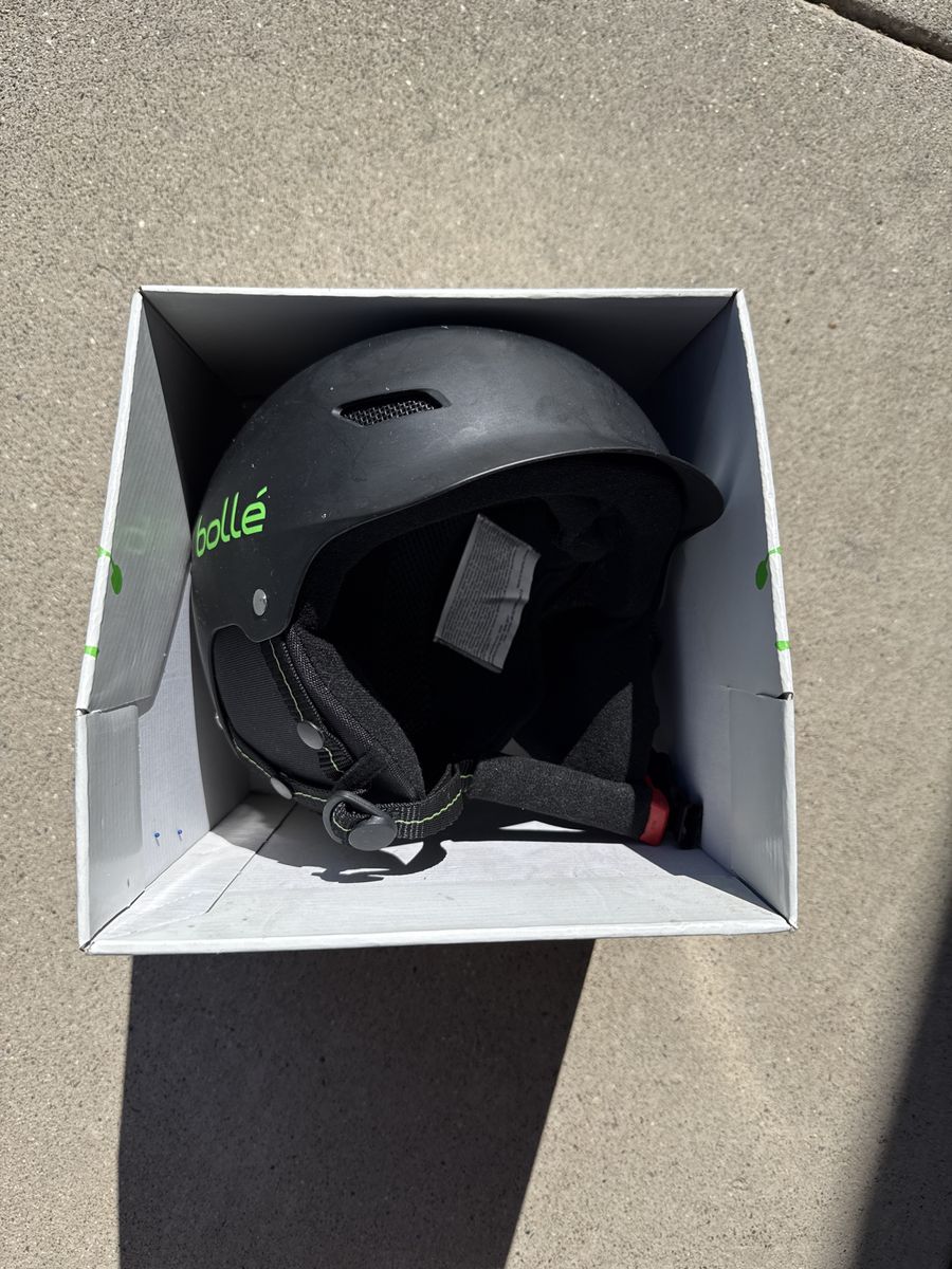 Kids snowboard helmet