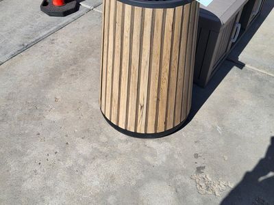 Keter* 20" Tall Outdoor Planter
Qty-1