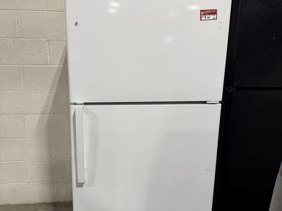 GREAT CONDITION GE TOP AND BOTTOM FRIDGE