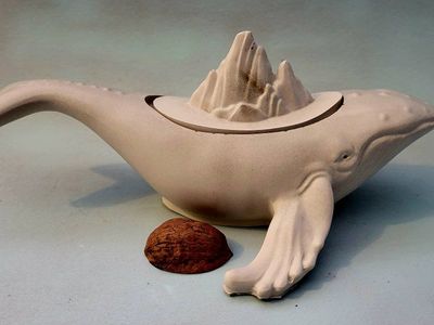 Whale (•̩̥̀‿•̩̥̀) Blue trinkt box plantr mountain