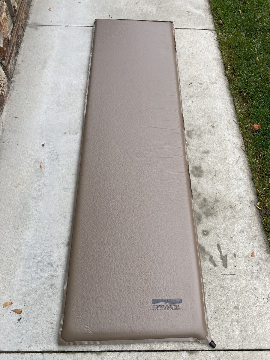 THERM-A-REST Hiker Regular Self Inflating Sleeping Pad with Storage Bag (72 x 20 inches)