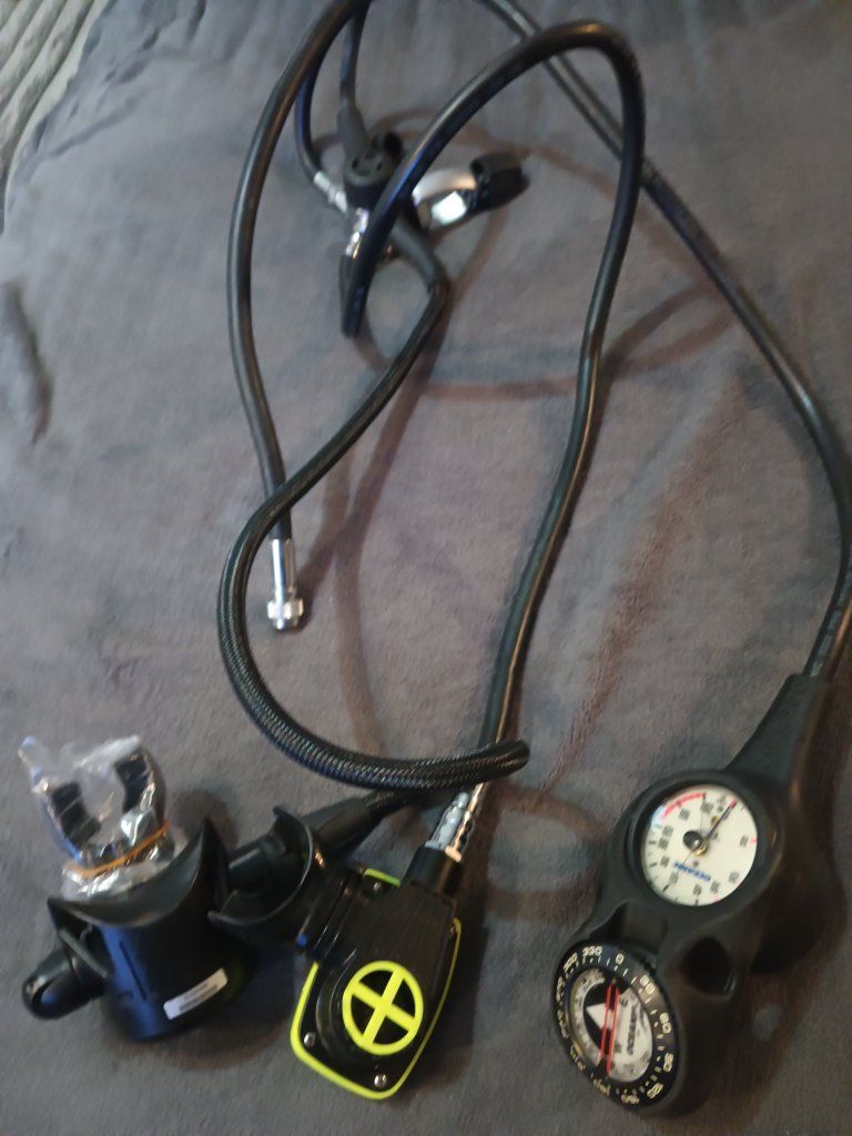 SCUBA DIVING GEAR