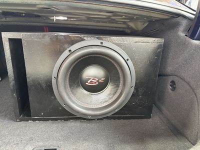 B2 audio riot 12” and B2 rage micro 1000 watt amp