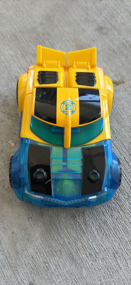 Bumblebee Transformer Race Car Toy New in Sealed Bag