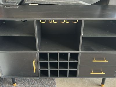 Console / Entry Table