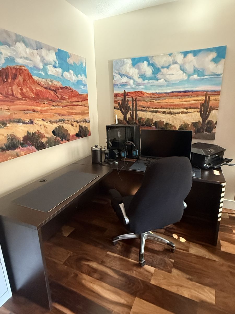 Corner desk (up to 2 people)