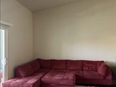 Need Gone This WKnd- Red Sectional Couch W/Ottoman