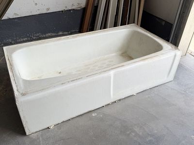 Used White Bathtub - Standard Size