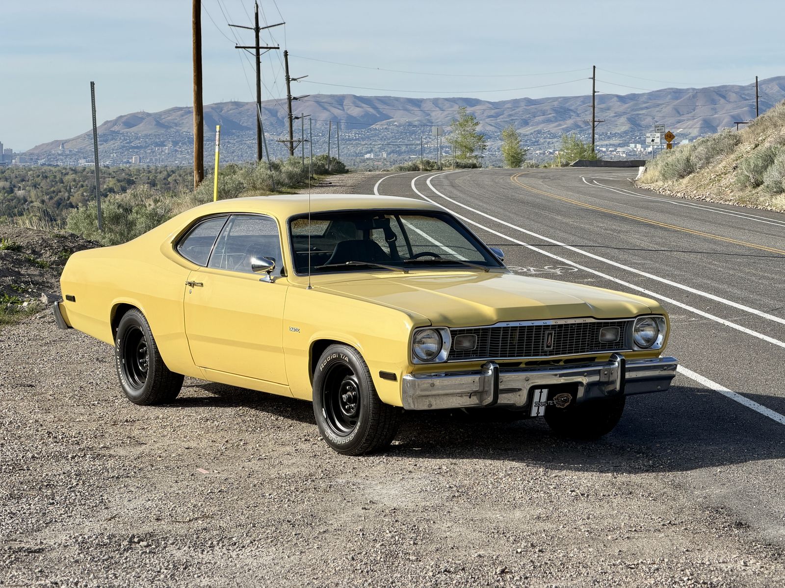 1975 Plymouth Duster 