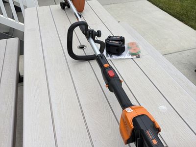 Worx Cordless String Trimmer & Lawn Edger, 13" Electric Weed Wacker