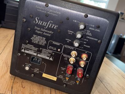 Sunfire true subwoofer super Junior. Box & Amp only. No drivers