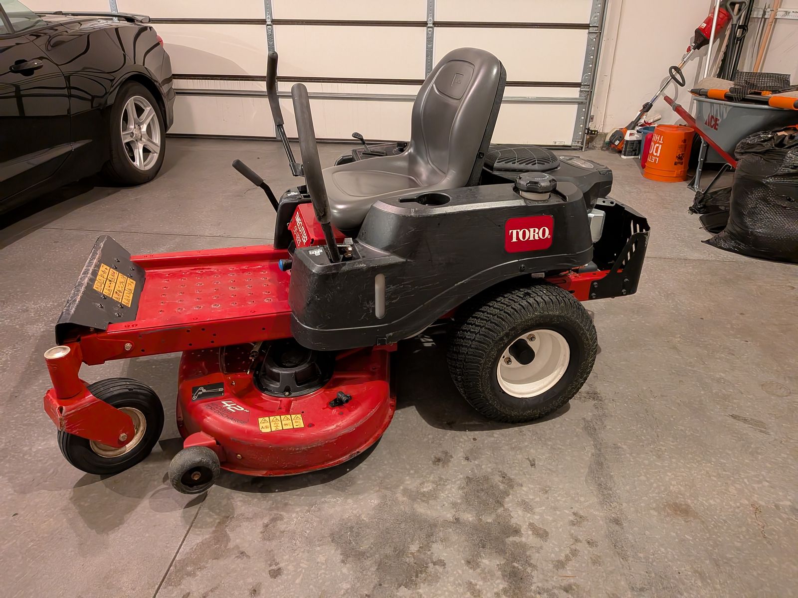 Used Toro Timecutter SS 4225 42-inch zero turn riding mower w/ new battery & mulch kit