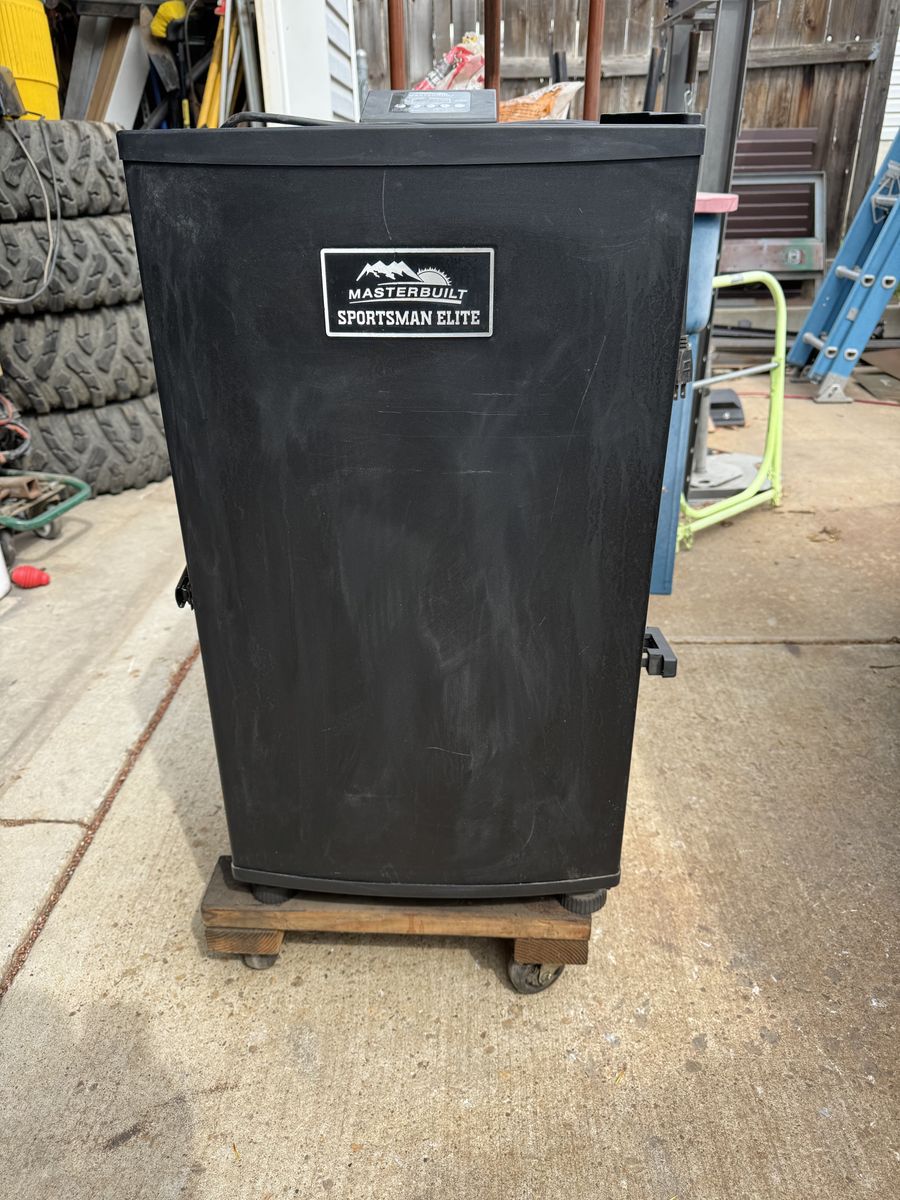 Masterbuilt 30" electric Smoker