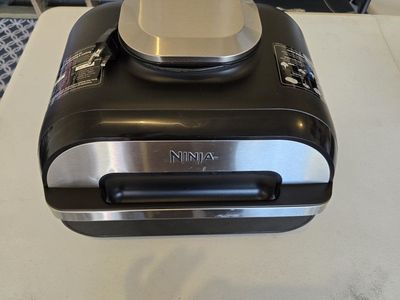 Ninja Foodi Smart XL Grill & Air Fryer AG600 - Used