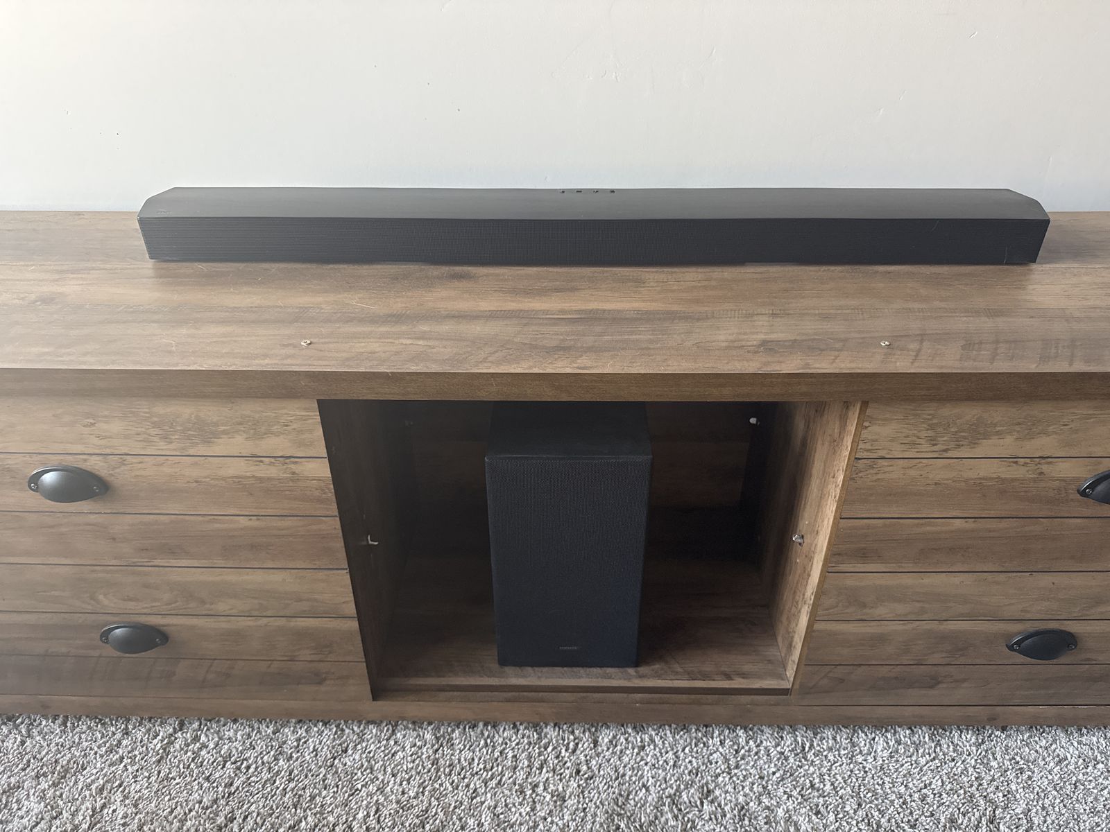 Samsung HW-B73CD 5.1 Channel Soundbar with Wireless Subwoofer – Excellent Condition