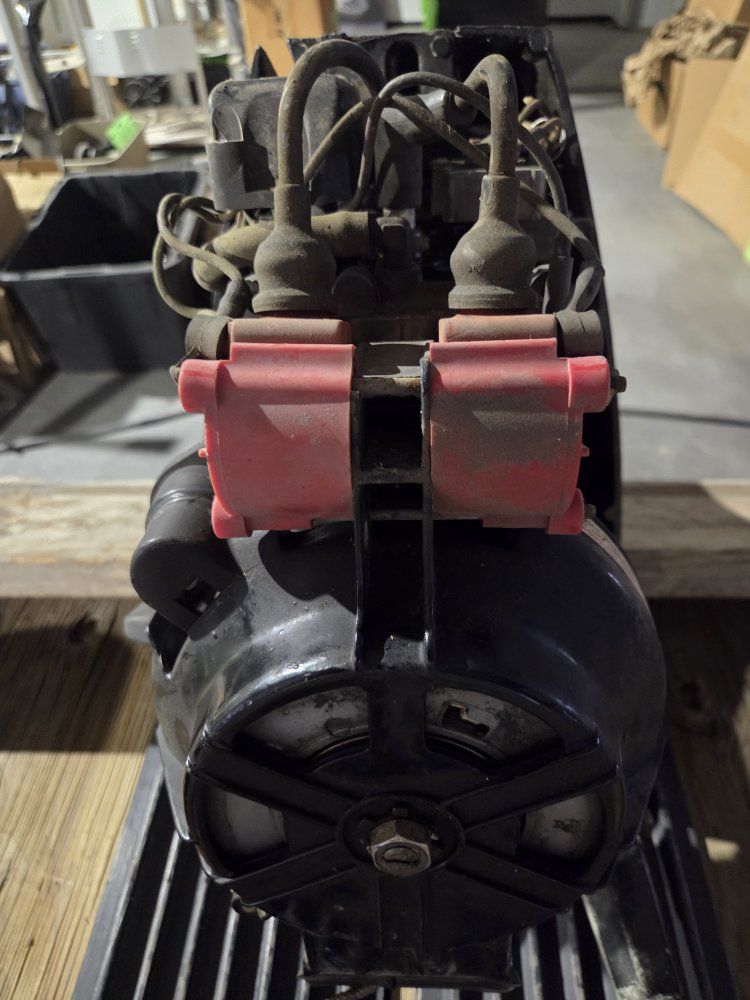 Main image 6