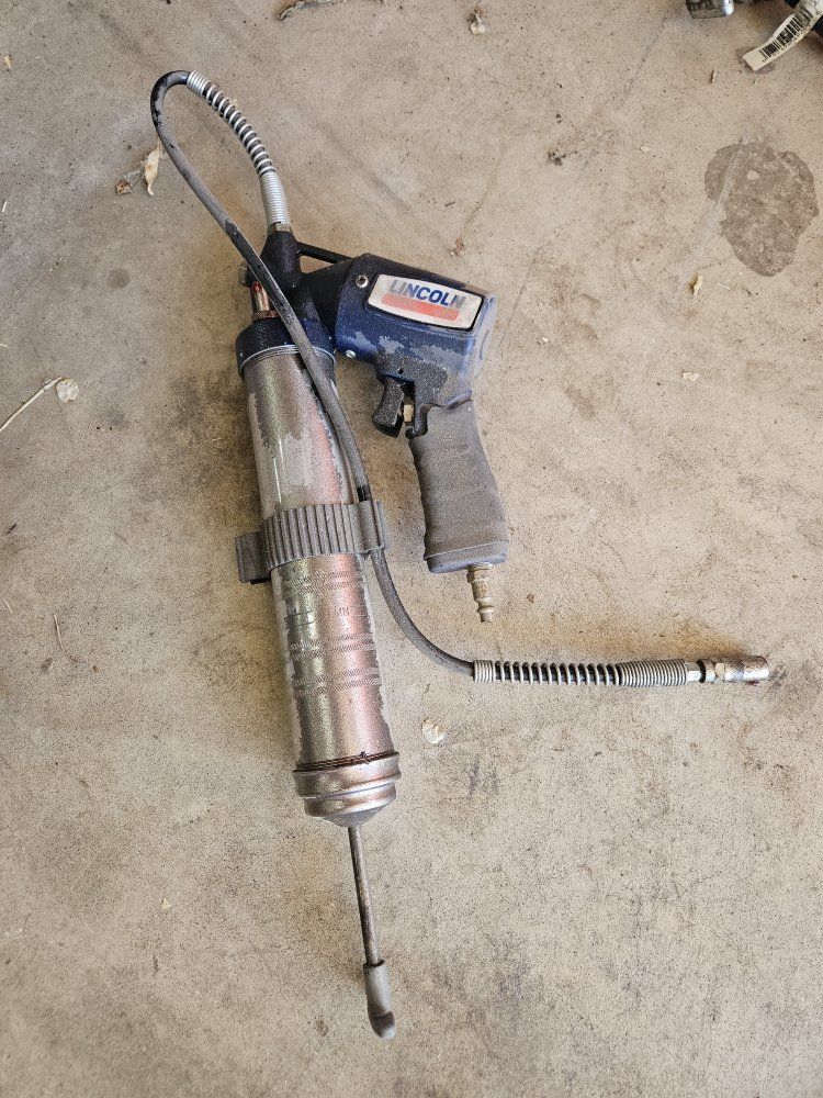 Lincoln Air-Operated Grease Gun - Heavy Duty Pneumatic Grease Dispenser