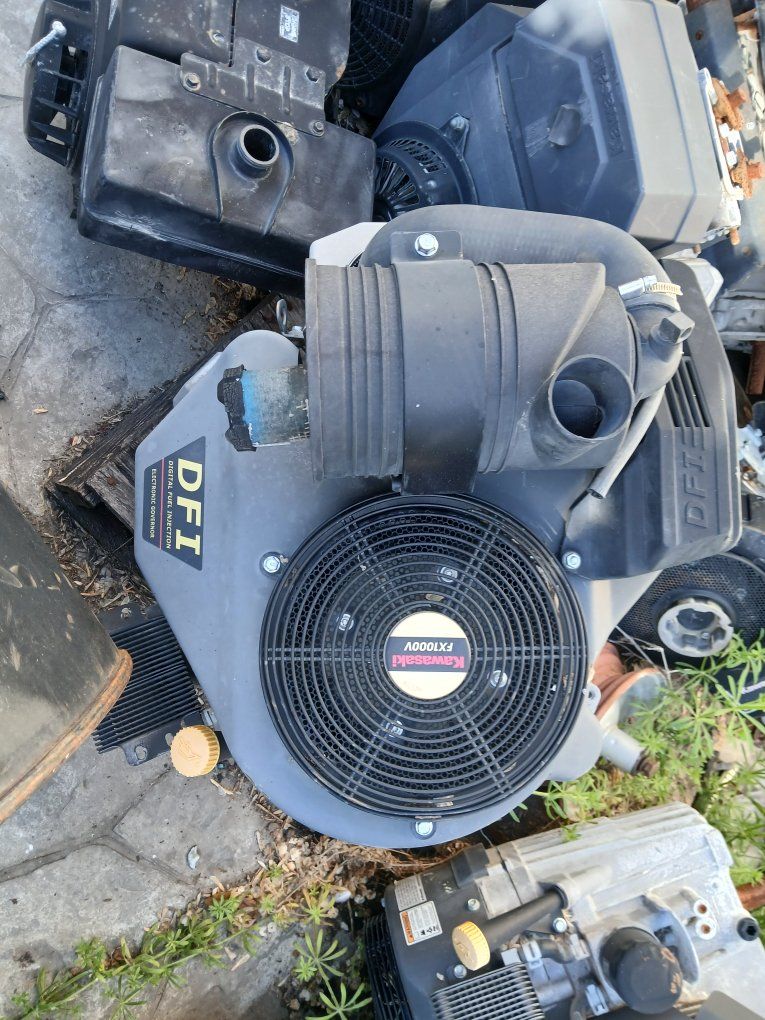Assorted Small Engines: