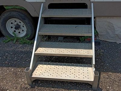 Aluminum RV Steps/Stairs