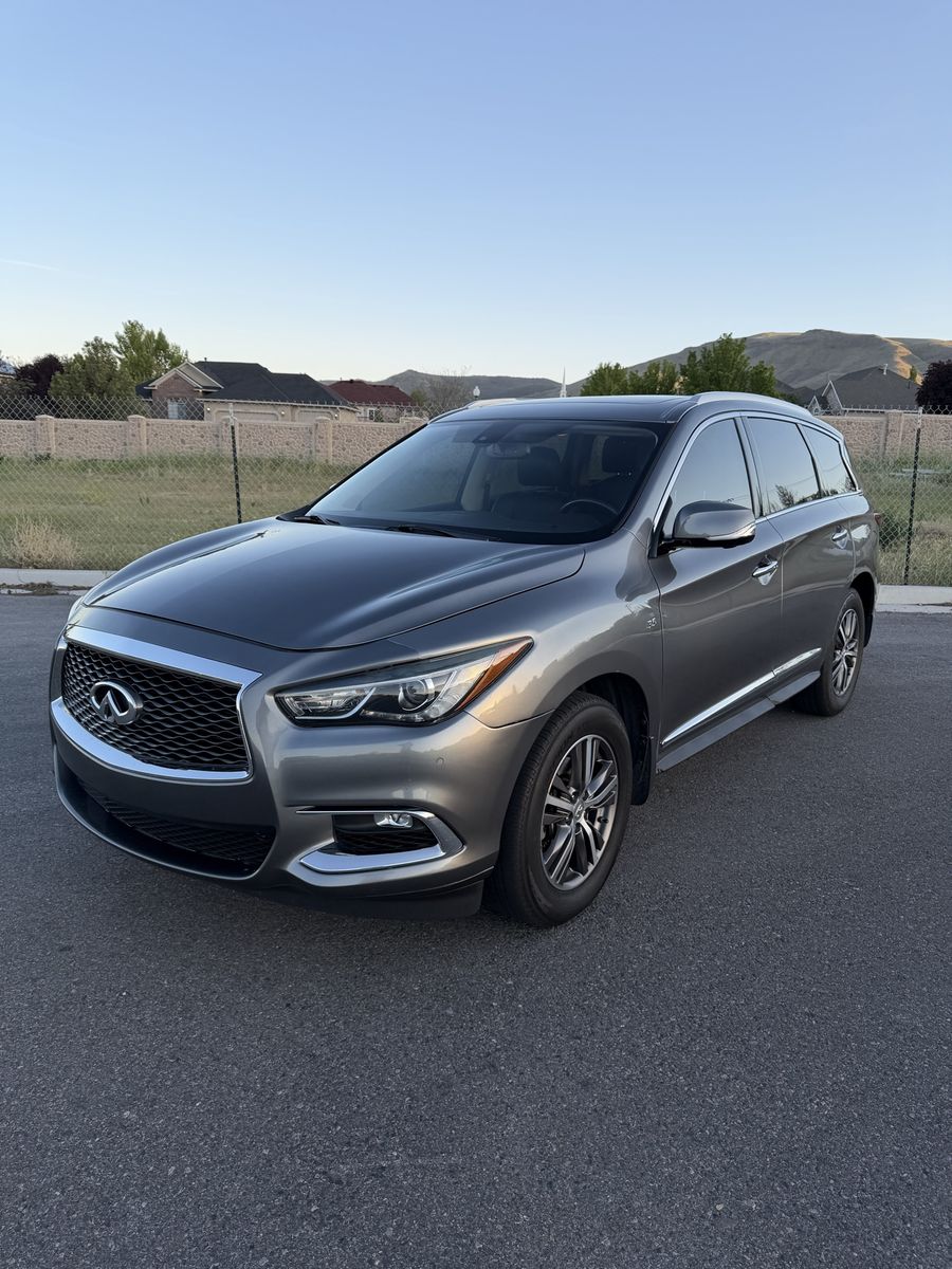 2018 Infiniti QX60 Sport