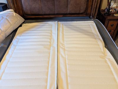 Sleep Number Select Comfort Air Chamber Mattress for King Bed