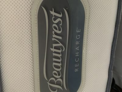 Mattress & box springs