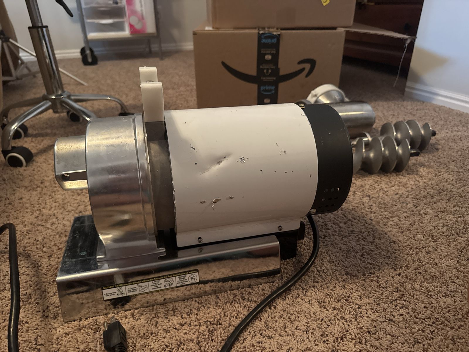 Cabelas meat grinder 1 ¾HP size #42