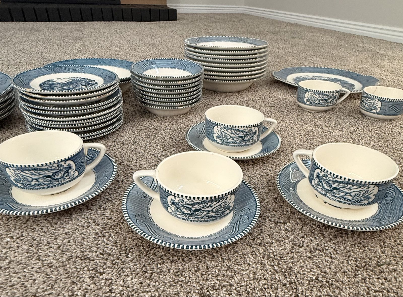 Currier & Ives China