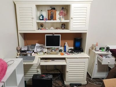 Free desk