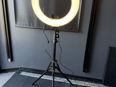 Inkeltech 18" LED Ring Light – Full Kit with Stand, Remote & Carry Bag