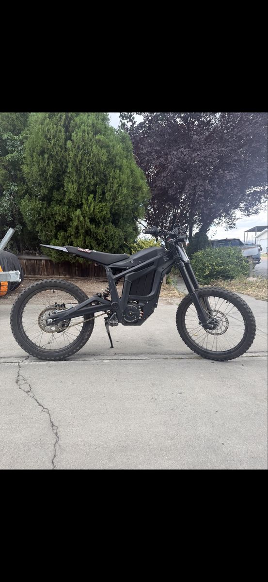 Talaria Sting Electric Dirt Bike - Matte Black with Guts Racing Seat