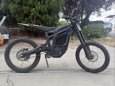 Talaria Sting Electric Dirt Bike - Matte Black with Guts Racing Seat