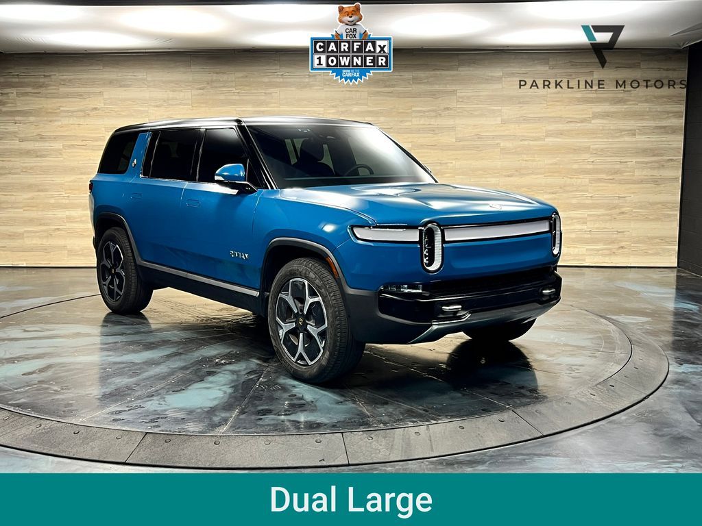 2024 Rivian R1S Adventure