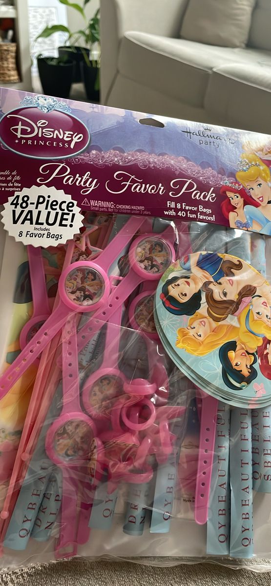 Hallmark princess party favor pack 8 bags 40 fun favors birthday party