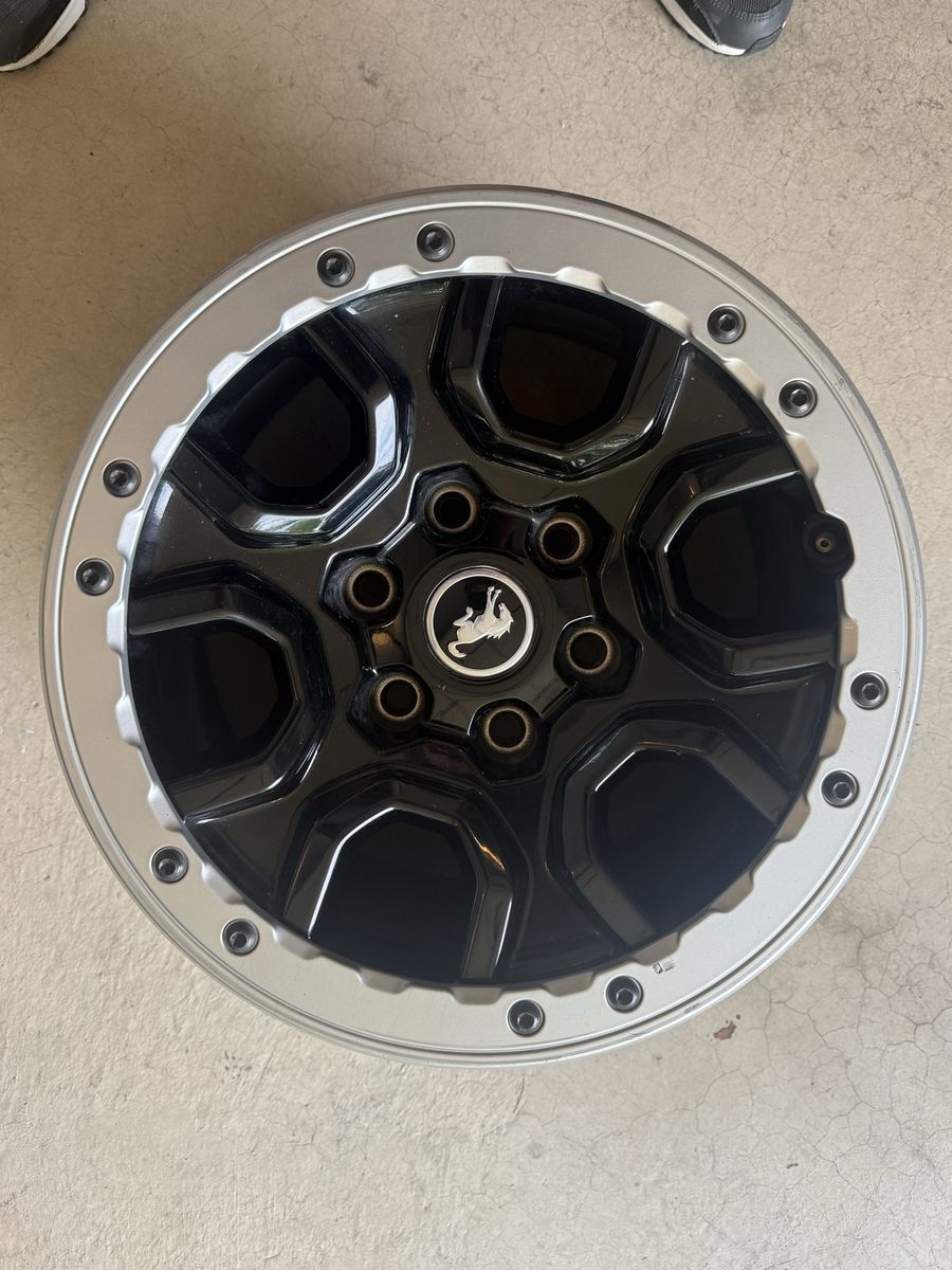 Ford Bronco 17" Black/Silver Wheel, set of 5