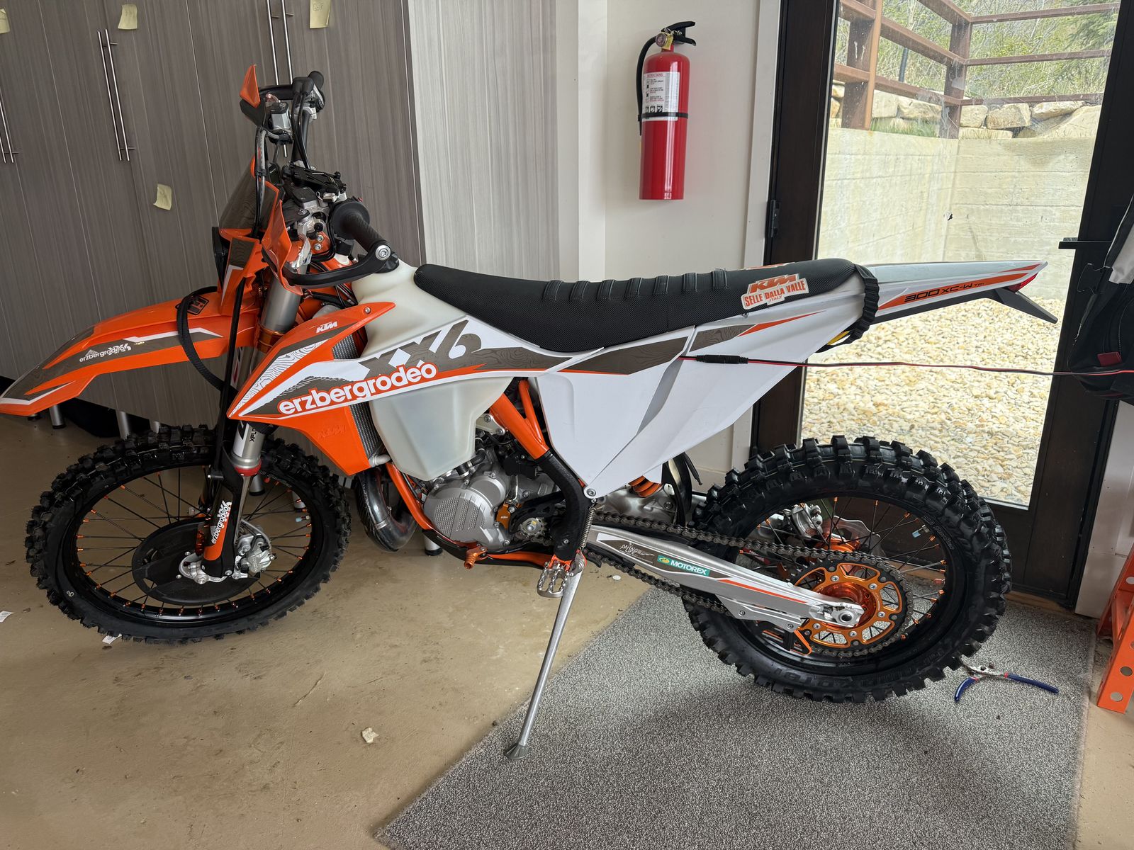 2021 KTM 300 XC-W Erzbergrodeo – Rekluse, FMF, – Mint