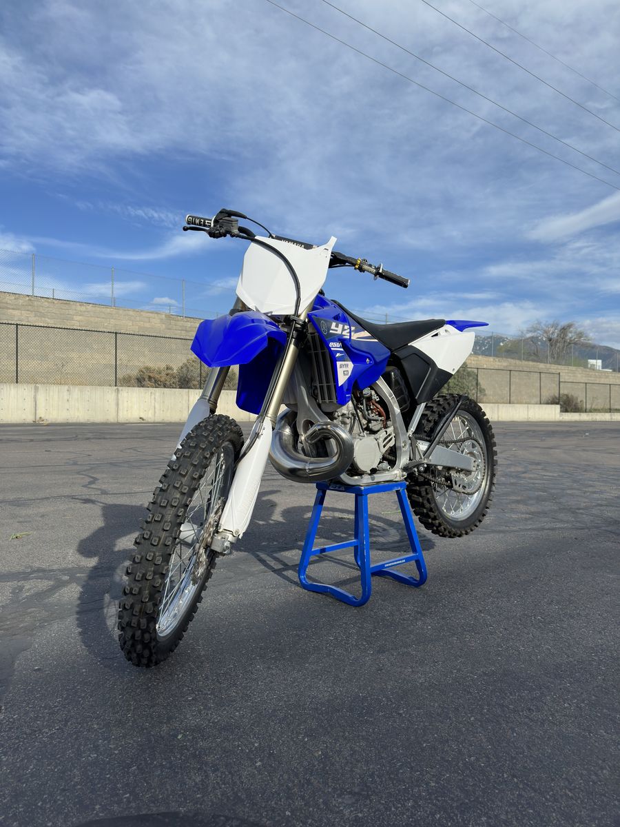 YZ 250