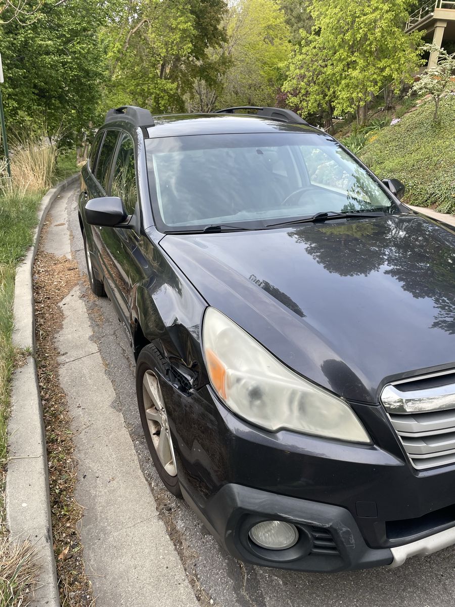 2013 SUBARU OUTBACK 3.6R Limited Pwr Moon